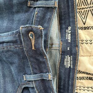 Extra high rise skinny ripped